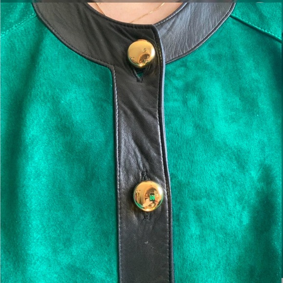 Vintage Danier Green Suede Women's Jacket with Black Leatger Trim - Picture 4 of 8